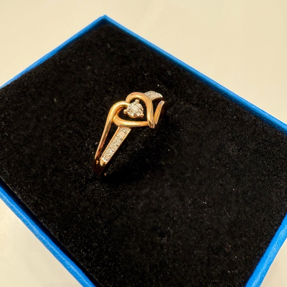 10k Gold Heart Ring with Diamond Accents - Women Jewelry